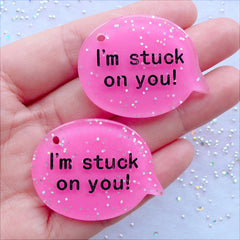 I'm Stuck On You Speech Bubble Charms with Glitter | Glittery Resin Pendant | DIY Gift for Her | Valentines Day Supplies | Kawaii Cabochon | Kitsch Decoden Phone Case (2 pcs / Hot Pink / 40mm x 30mm / Flat Back)