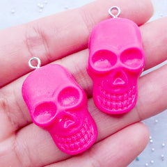 CLEARANCE Skull Head Cabochons with Eye Pin | Spooky Resin Charm | Halloween Jewellery Making | Party Decoration Supplies | Kawaii Goth Phone Case | Gothic Decoden Pieces (2pcs / Hot Pink / 19mm x 33mm / Flat Back)