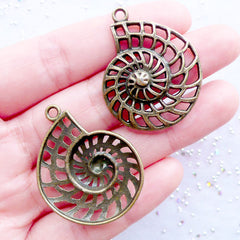 CLEARANCE Large Nautilus Charms | Outlined Seashell Pendant | Hollow Sea Shell Charm | Beach Charm | Marine Life Jewellery | Ocean Charm | Earrings Making (3pcs / Antique Bronze / 28mm x 35mm)