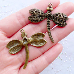 Big Dragonfly Charms in Antique Style | Insect Pendant | Nature Jewelry Supplies | Earring DIY | Necklace Making | Zakka Craft Shop (2pcs / Antique Bronze / 38mm x 36mm)