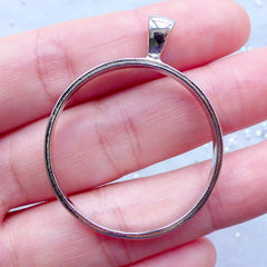 Open Back Bezel Charm | Hollow Round Pendant | Outline Circle Frame for UV Resin Crafts | Resin Jewelry Findings (Silver / 1 piece / 32mm x 41mm)