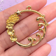 Sea Wave Open Bezel Charm | UV Resin Jewelry Supplies | Round Ocean Deco Frame | Sea Circle Pendant (1 piece / Gold / 40mm x 39mm)