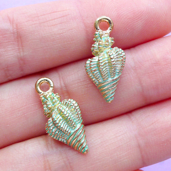 Horse Conch Enamel Charms | 3D Seashell Charm | Sea Shell Pendant | Marine Life Jewelry Supplies (2pcs / Green / 9mm x 20mm)