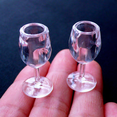 Miniature Wine Glasses | Dollhouse Glassware | Mini Plastic Cups | Doll House Tableware | Fake Food Craft | Doll Drink | Doll Props (2pcs / 14mm x 29mm / Clear)