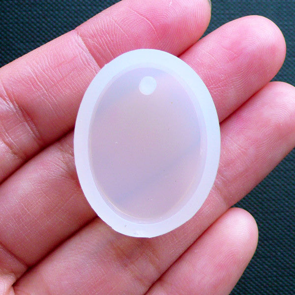 Oval Charm Flexible Mould | Geometry Pendant Silicone Mold | Resin Jewellery Making (18mm x 25mm)