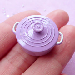 Miniature Casserole Pot | Dollhouse Cookware | Doll House Cooking Utensil (Light Purple / 25mm x 14mm)