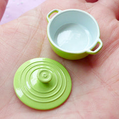 Miniature Dollhouse Cookware | Doll House Casserole Pot | Mini Cooking Utensil (Light Green / 25mm x 14mm)