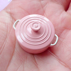Miniature Cooking Pot | Dollhouse Casserole Pot | Doll House Kitchen Utensil (Pink / 25mm x 14mm)