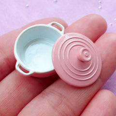 Miniature Cooking Pot | Dollhouse Casserole Pot | Doll House Kitchen Utensil (Pink / 25mm x 14mm)