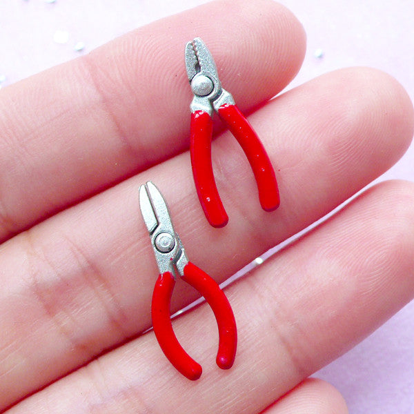 Dollhouse Tool Box with Hand Tools Miniature Toolbox Doll House Ha