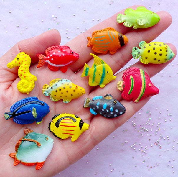 Plastic Tropical Fish Toys, 12pcs Mini Fishes Ocean Animal Figures Party  Favors Plastic Sea Life Creatures Tropical Fish