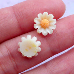 Tiny Flower Cabochon | Mini Daisy Cab | Floral Nail Decoration | Stud Earrings DIY (Cream Yellow / 2pcs / 10mm)