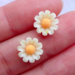 Tiny Flower Cabochon | Mini Daisy Cab | Floral Nail Decoration | Stud Earrings DIY (Cream Yellow / 2pcs / 10mm)
