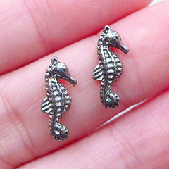 Seahorse Floating Charms | Marine Life Jewelry | Shaker Charm DIY | Beach Memory Living Locket Supplies | Embellishment for UV Resin Crafts (2pcs / 6mm x 13mm / 2 Sided)