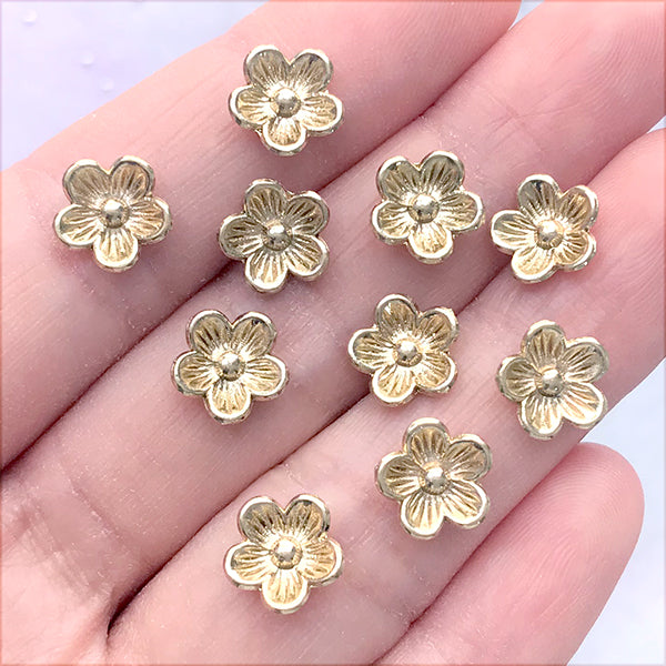 Mini Flower Cabochons | Floral Embellishments | Floating Charm | Nail Art Charm (10pcs / Gold / 9mm)
