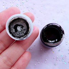 Translucent Pigments for Resin Art | Coloring for Kawaii Goth Cabochons (Black / 10 grams)