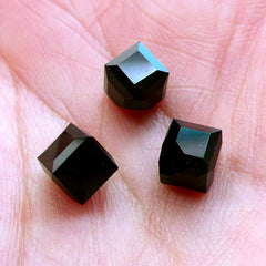 Cubic Glass Rhinestones with Flatback Corner | Cube Shaped Glass Crystal | Glue On Square Gemstones | Faceted Jewel | Jewelry Supplies (6pcs / 6mm / Black)