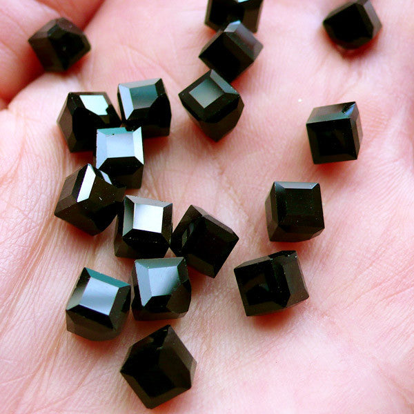Cubic Glass Rhinestones with Flatback Corner | Cube Shaped Glass Crystal | Glue On Square Gemstones | Faceted Jewel | Jewelry Supplies (6pcs / 6mm / Black)