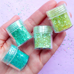 Iridescent Hexagon Glitter in Aurora Borealis Green (4 pcs) | Confetti Sprinkles for Resin Cabochon DIY | Bling Bling Nail Decorations