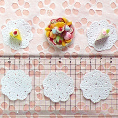 White Cake Lace Doilies in Paper (32mm) (6pcs) - Mini Accessories and Decoration for Miniature Cake / Dessert / Sweets / Food Craft MI02