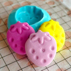 Strawberry (16mm) Silicone Mold Flexible Mold - Miniature Food, Jewelry, Charms, Cupcake (Clay Fimo Resin Wax Soap Gum Paste Fondant) MD392