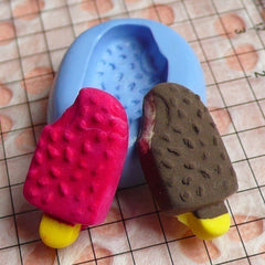 Bitten Ice Cream Bar Popsicle Mold w/ Chocolate Chip 23mm Flexible Silicone Mold Kawaii Mini Sweets Decoden Kitsch Jewelry Cabochon MD287