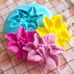 Flower / Lily (17mm) Silicone Flexible Push Mold - Jewelry, Charms, Cupcake (Clay Fimo Premo Casting Resin Epoxy Fondant Gum Paste) MD572