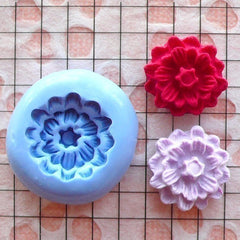 Pom Pom Chrysanthemum Flower Mold 16mm Flexible Silicone Mold Jewelry Earrings Gumpaste Fondant Fimo Polymer Clay Mini Cupcake Topper MD564