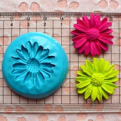 Coneflower Feverfew Chrysanthemum (28mm) Silicone Flexible Flower Mold Cupcake Jewelry Charms Resin Paper Clay Fimo Gumpaste Fondant MD582
