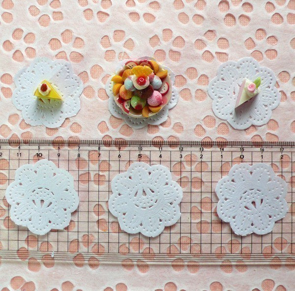 White Cake Lace Doilies in Paper (37mm) (6pcs) - Mini Accessories and Decoration for Miniature Cake / Dessert / Sweets / Food Craft MI04