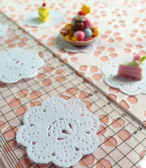 White Cake Lace Doilies in Paper (37mm) (6pcs) - Mini Accessories and Decoration for Miniature Cake / Dessert / Sweets / Food Craft MI04
