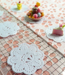 White Cake Lace Doilies in Paper (37mm) (6pcs) - Mini Accessories and Decoration for Miniature Cake / Dessert / Sweets / Food Craft MI04