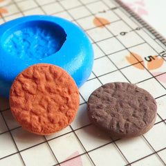Flexible Mold Silicone Mold - Round Cookie Biscuit (13mm) Miniature Food, Sweets, Jewelry, Charms (Clay, Fimo, Resin, Fondant) MD173
