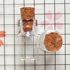 CLEARANCE Dollhouse Glass Bottles with Corks (18mm x 10mm / 0.5ml / 2pcs) Miniature Glass Vial Charm Mini Glass Jar Tiny Glass Vile Pendant DIY MC17