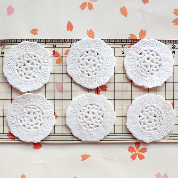 White Cake Lace Doilies in Paper (29mm) (6pcs) - Mini Accessories and Decoration for Miniature Cake / Dessert / Sweets / Food Craft MI01