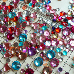 Rhinestone Mix Assorted (3mm, 4mm, 6mm) Round Rhinestones Faceted Cabochons (Around 350-400 pcs / 5.5 gram) RHM007