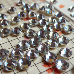 6mm Round Rhinestones | 14 Faceted Cut Resin Rhinestones (Clear / Around 250 pcs)