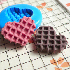 Kawaii Heart Waffle (16mm) Flexible Mold Silicone Mold - Miniature Food Sweets Cupcake Jewelry Charms (Clay Fimo Resin, Wax Fondant) MD299