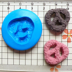 Danish Butter Cookie /Pretzel (22mm) Silicone Flexible Push Mold - Miniature Food, Sweets, Jewelry, Charms (Clay Fimo Resin Fondant) MD376