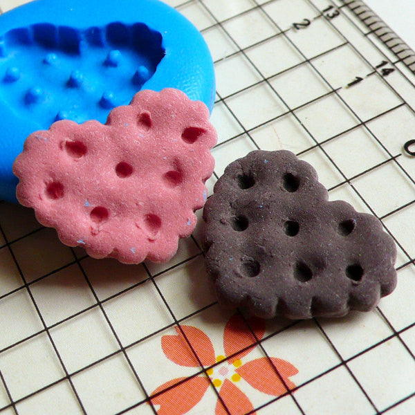 Heart Shaped Cookie / Biscuit (19mm) Silicone Flexible Push Mold - Miniature Food, Jewelry, Charms (Resin Paper Clay Fimo Gum Paste) MD148
