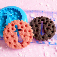 Round Biscuit with Cross Mold Cookie Flexible Silicone Mold 25mm Kawaii Sweets Fimo Polymer Clay Kitsch Jewelry Cabochon Charms Resin MD155