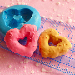 Heart Doughnut Mold Donut w/ Sprinkles 20mm Silicone Flexible Mold Dollhouse Bakery Polymer Clay Kitsch Charms Cabochon Resin Mold MD242