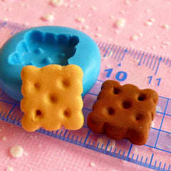 Square Biscuit Mold 14mm Flexible Silicone Mold Dollhouse Miniature Sweets Kawaii Decoden Kitsch Jewelry Polymer Clay Fimo Push Mold MD143