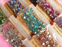 3mm Round Rhinestone Mix | Assorted 14 Faceted Cut Resin Rhinestones (Around 9000pcs / 9 colors)