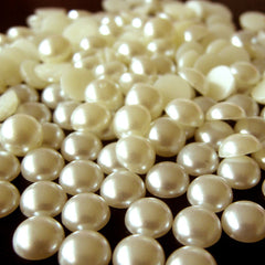 CLEARANCE 9mm Half Pearl Cabochons / Round Flat Back Faux Pearlized Cabochons (CREAM WHITE) (around 50 pcs) PEC9