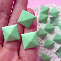 Rivet / LIGHT GREEN Color Metal Pyramid Rivet Studs Square Rivet 12mm (around 50pcs) Cell Phone Deco / Leather Craft / Jean Button, etc RT18