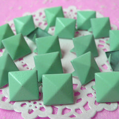 Rivet / LIGHT GREEN Color Metal Pyramid Rivet Studs Square Rivet 12mm (around 50pcs) Cell Phone Deco / Leather Craft / Jean Button, etc RT18