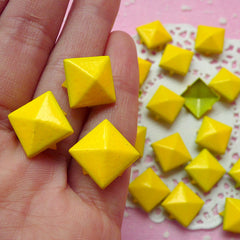Rivet / YELLOW Color Metal Pyramid Rivet Studs Square Rivet 12mm (around 50pcs) Cell Phone Deco / Leather Craft / Jean Button, etc RT19