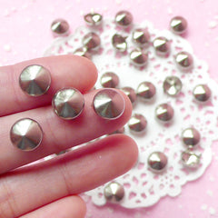 CLEARANCE Rivet / SILVER Metal ROUND Rivet Studs 9mm (around 30pcs) for Leather Craft / Jean Button, etc RT30