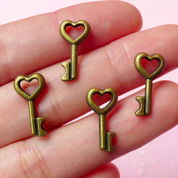Heart Key Charms Antique Bronzed (4pcs) (8mm x 16mm) Metal Finding Pendant Bracelet Earrings Zipper Pulls Bookmarks Key Chains CHM004